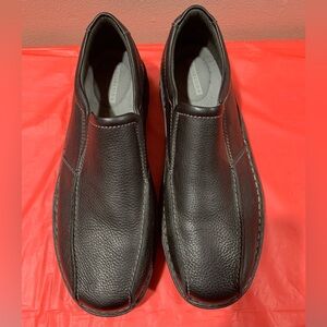 Clarks Black Leather Loafers shoes